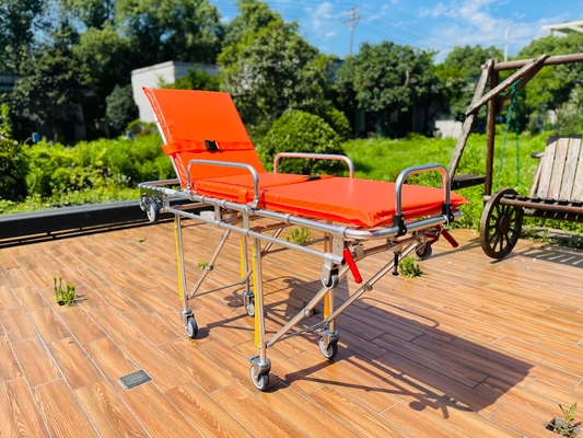 İyi bir fiyat. Dayanıklı Kauçuk Tekerlekler Ambulans Katlanabilir Çatlak 75° Maksimum Sırt Yastığı Düzenleme çevrimiçi