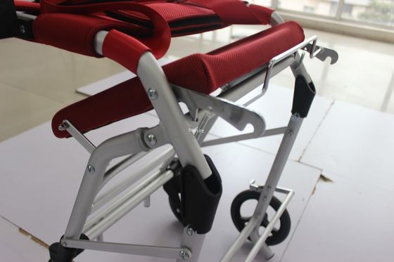 Alüminyum Alaşımlı 120kg Katlanır Motorlu Elektrikli Tekerlekli Sandalye Katlanabilir Hafif GB2626