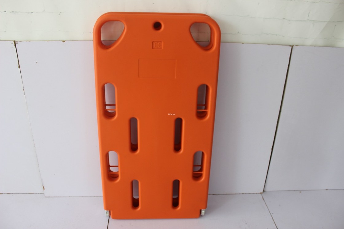 Yüksek yoğunluklu plastik katlanabilir acil durum sedyesinin X-ışını ve CT nüfuzu ile omurilik tahtası